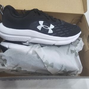 Under Armour Black and White Athletic Shoes